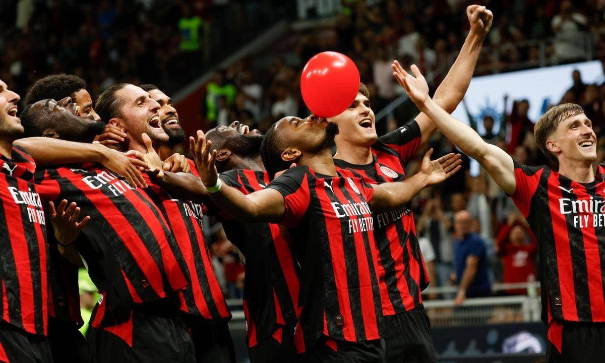 包含今夜AC米兰备战英超，完成体检细节曝光，气氛紧张，纪律约束更严格的词条