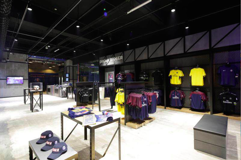 jnh-巴黎圣日耳曼训练开放日，今晚更衣室发声引欢呼，欧篮联在即，训练强度明显提升的简单介绍