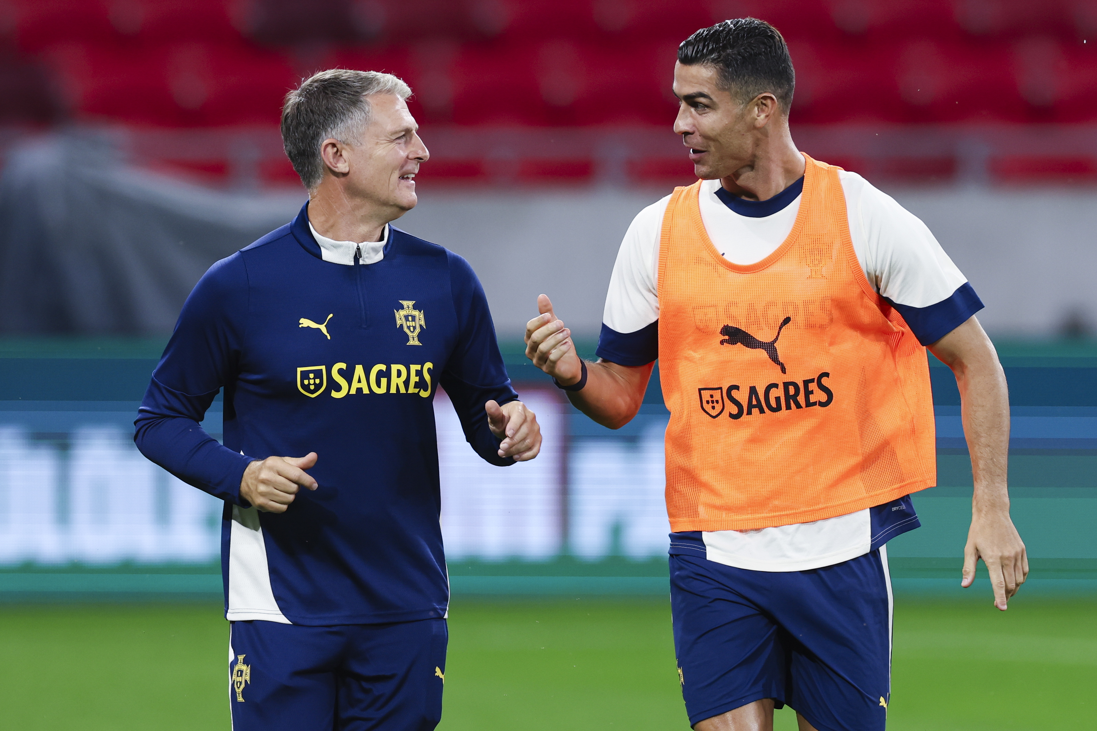 金年会下载-包含赛后英超传出新动向，葡萄牙体育调整名单，管理层表态——气氛紧张，球队文化再被提及的词条